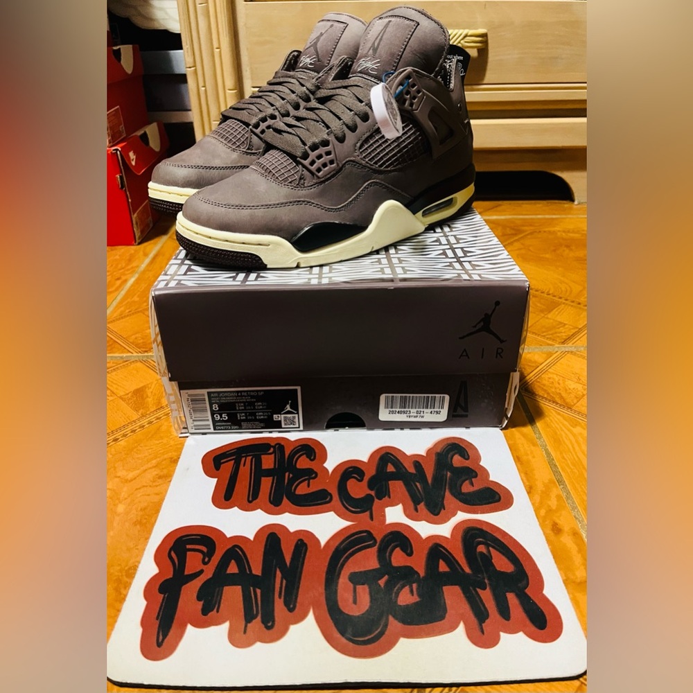 Jordan 4 A Ma Maniere 'Violet Ore' Preloved Size 8M.